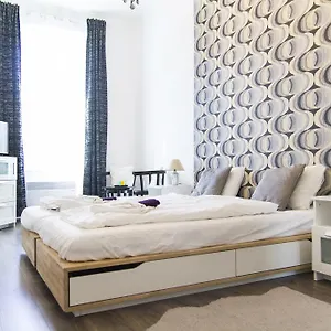 Bright 2br&ac At Astoria Budapest