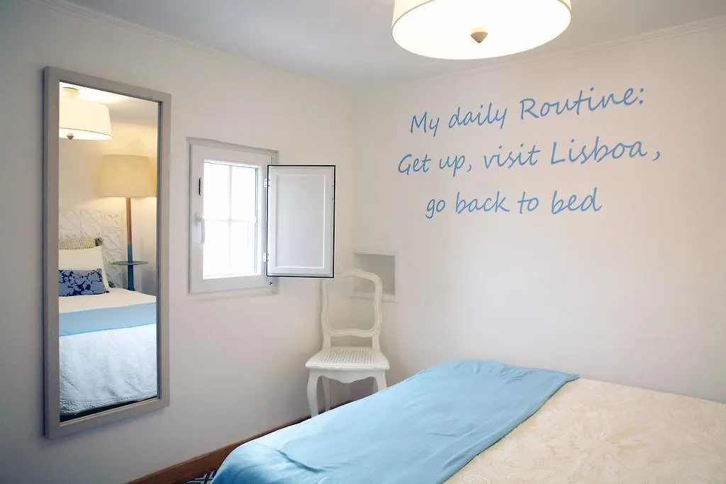 Alfama Apartment With River View Lisbon