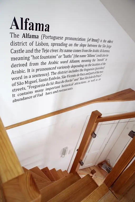 Alfama Apartment With River View Lisbon