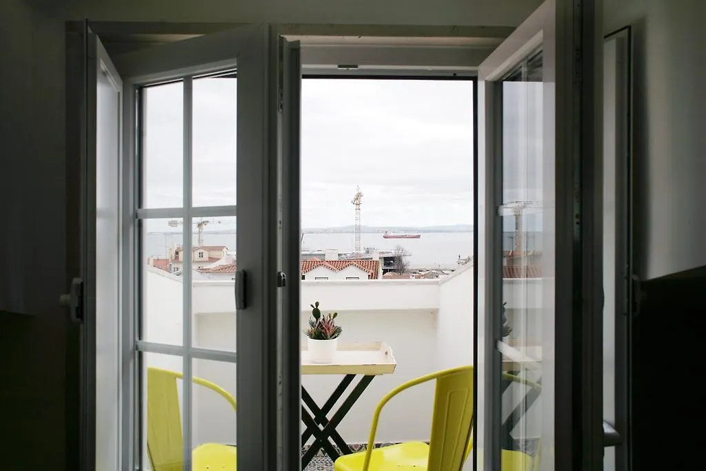Alfama Apartment With River View Lisbon 0*,